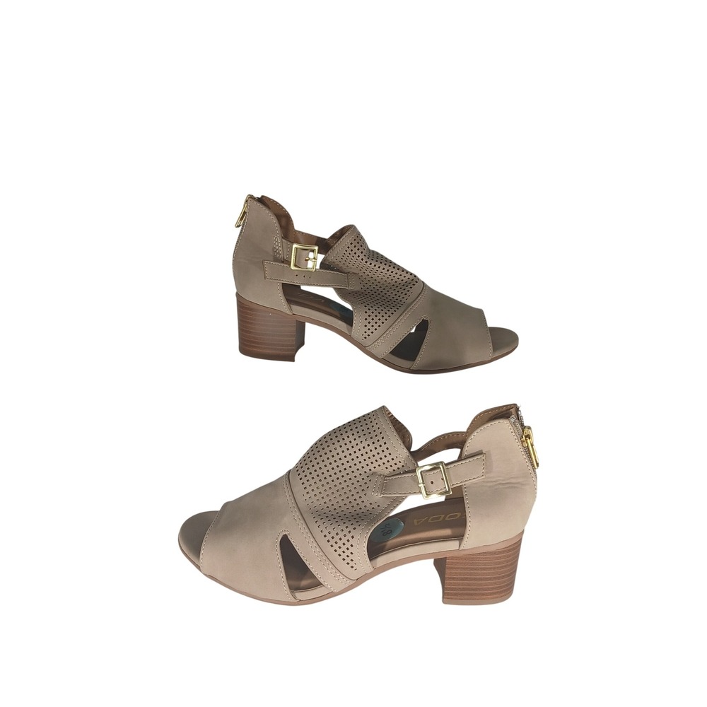 Soda Block Heel Sandals 8.5 Taupe Perforated Peep Toe Boho Neutral Casual
